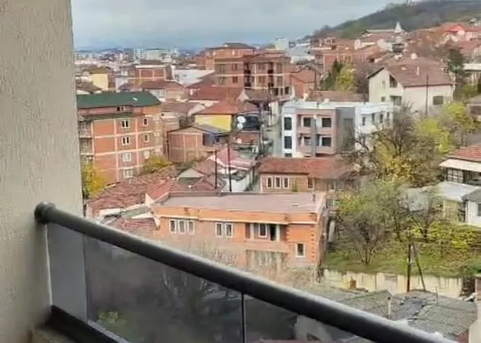 Stylish Flat For 4, Near Sights *